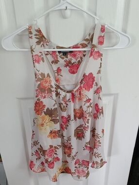 Floral Sleeveless Top Size L